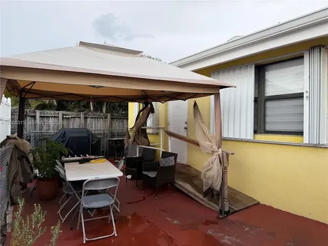 1212-1214 SW 30th Court Miami FL 33135