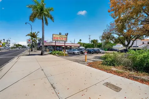 7201 Biscayne Boulevard Miami FL 33138
