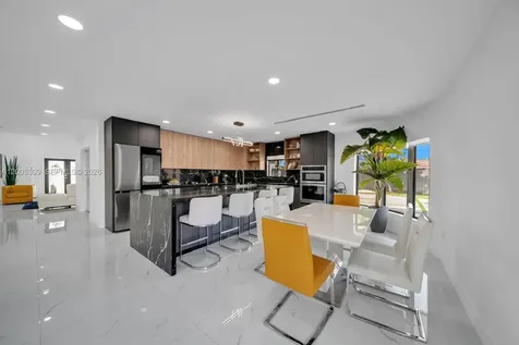 990 NW 131st Avenue Miami FL 33182