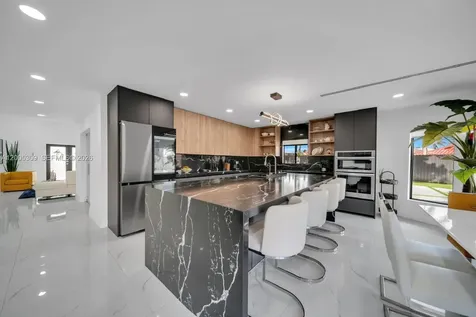 990 NW 131st Avenue Miami FL 33182