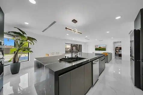 990 NW 131st Avenue Miami FL 33182