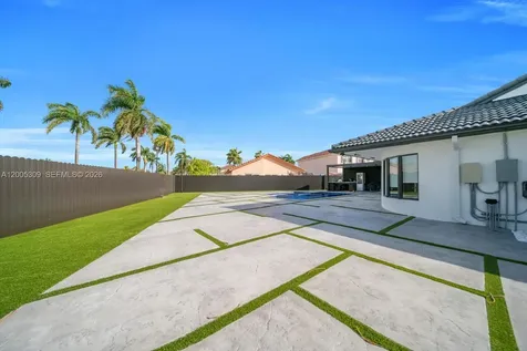 990 NW 131st Avenue Miami FL 33182