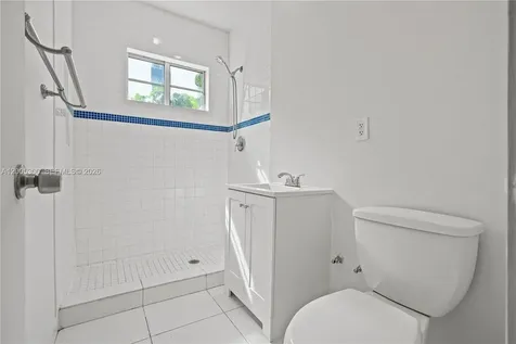 7950 Tatum Waterway Drive Miami Beach FL 33141