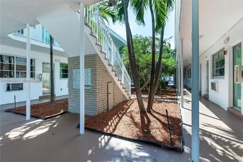 7950 Tatum Waterway Drive Miami Beach FL 33141
