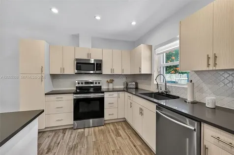541 NW 109th Street Miami FL 33168