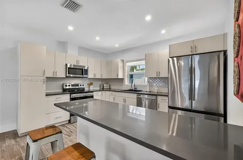 541 NW 109th Street Miami FL 33168