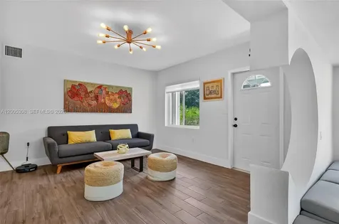 541 NW 109th Street Miami FL 33168