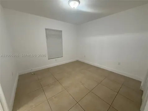 1565 NW 47th Street Miami FL 33142
