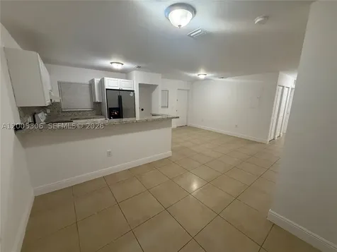 1565 NW 47th Street Miami FL 33142