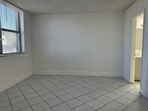 215 Lake Pointe Drive Oakland Park FL 33309