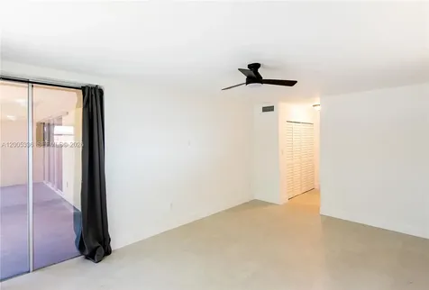 1750 NE 191st Street Miami FL 33179