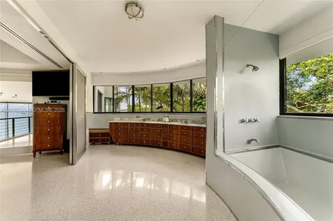 485 W Matheson Drive Key Biscayne FL 33149