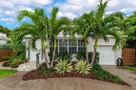 9048 Carlyle Avenue Surfside FL 33154