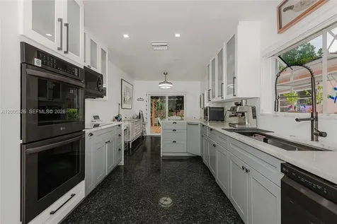 9048 Carlyle Avenue Surfside FL 33154