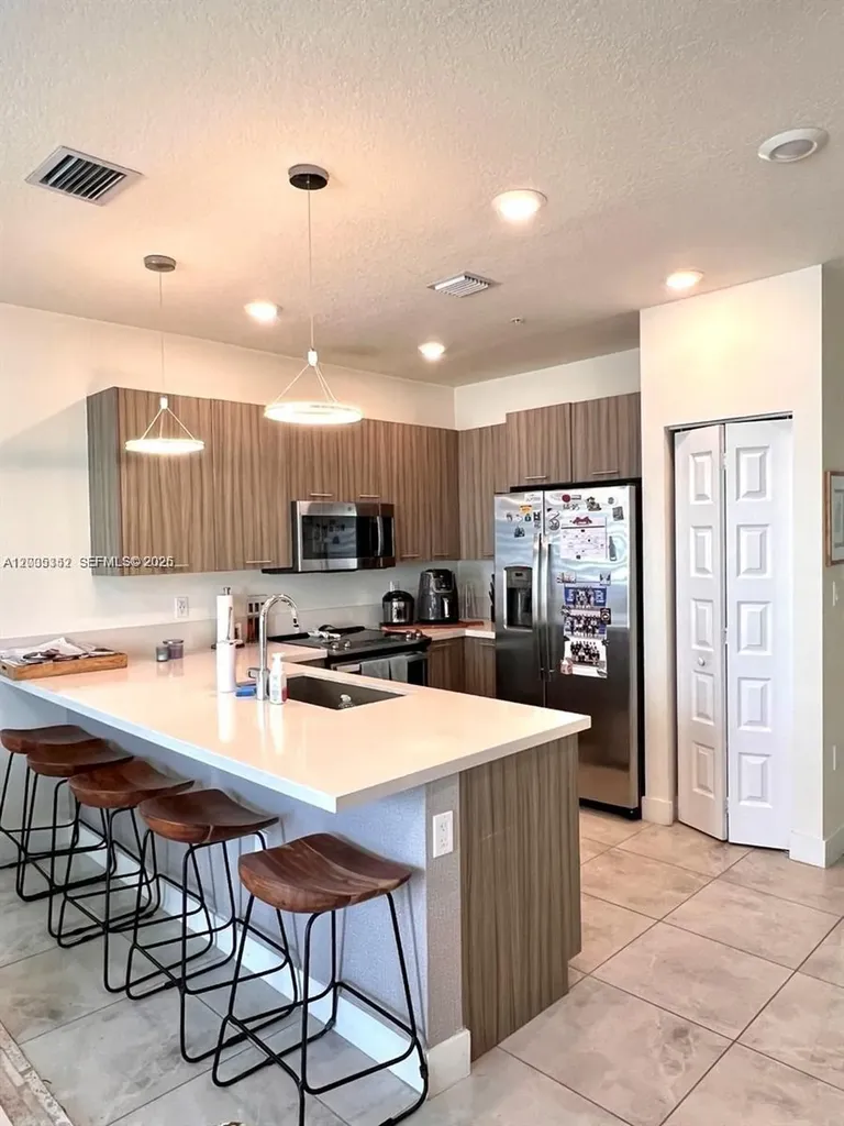 6420 NW 102nd Path Doral FL 33178