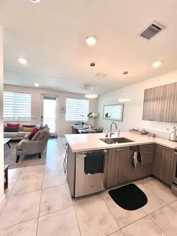 6420 NW 102nd Path Doral FL 33178