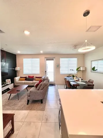 6420 NW 102nd Path Doral FL 33178