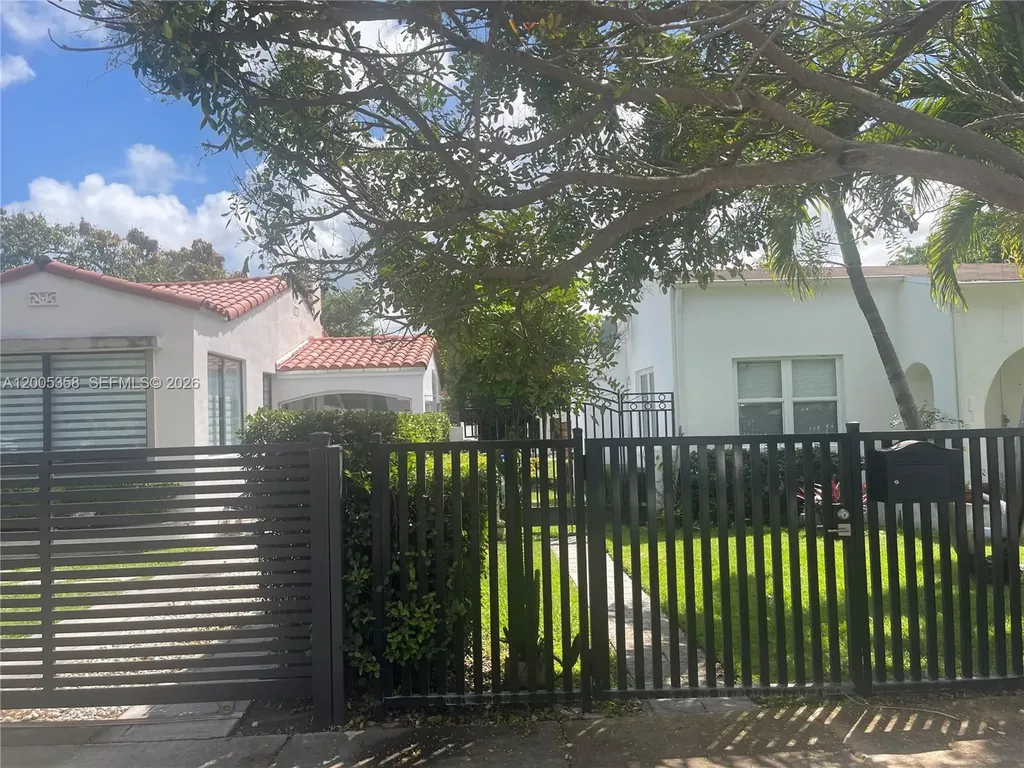 554 NE 74th Street Miami FL 33138