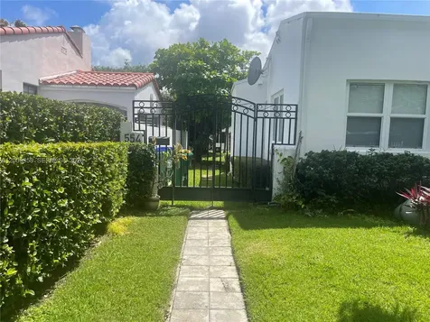 554 NE 74th Street Miami FL 33138
