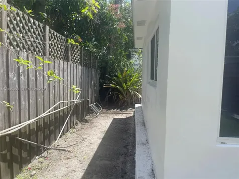 554 NE 74th Street Miami FL 33138