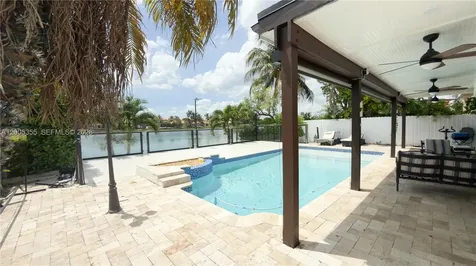 2180 SW 152nd Place Miami FL 33185