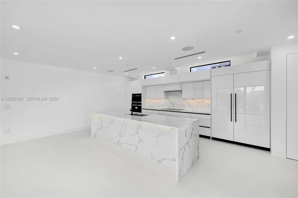 3222 NE 7th Street Pompano Beach FL 33062