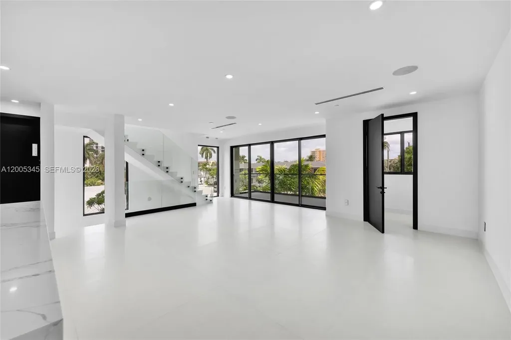 3222 NE 7th Street Pompano Beach FL 33062
