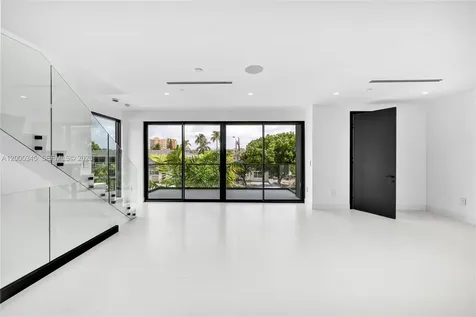 3222 NE 7th Street Pompano Beach FL 33062