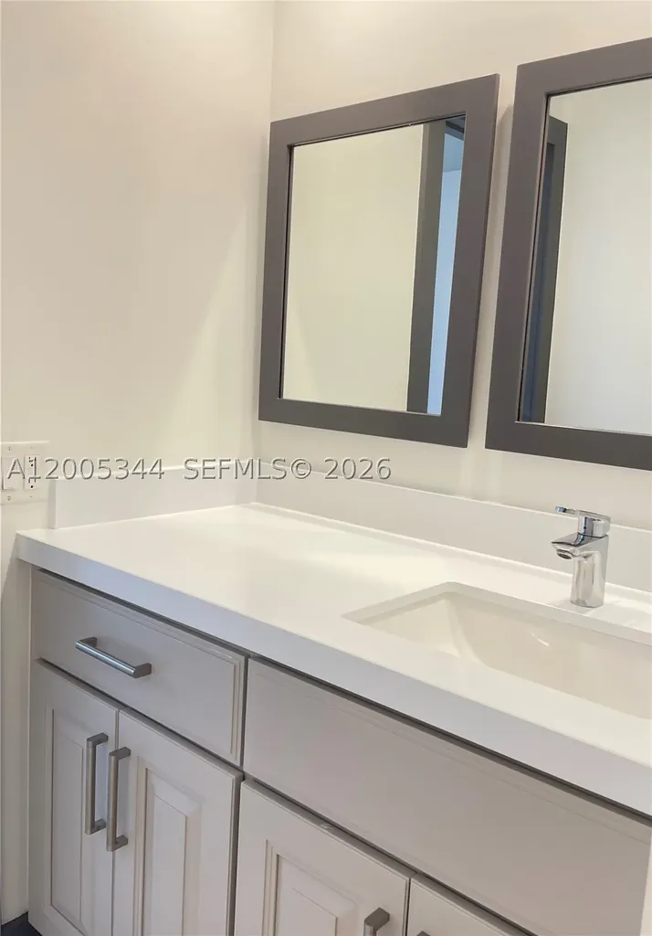 660 Tennis Club Drive Fort Lauderdale FL 33311