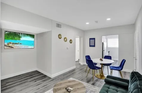 10002 E Bay Harbor Drive Bay Harbor Islands FL 33154