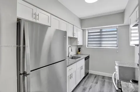 10002 E Bay Harbor Drive Bay Harbor Islands FL 33154