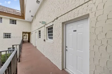 8550 SW 109th Avenue Miami FL 33173