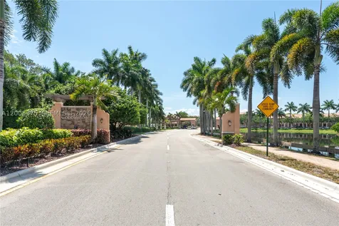 623 SW 146th Terrace Pembroke Pines FL 33027