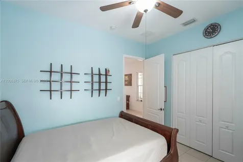 623 SW 146th Terrace Pembroke Pines FL 33027
