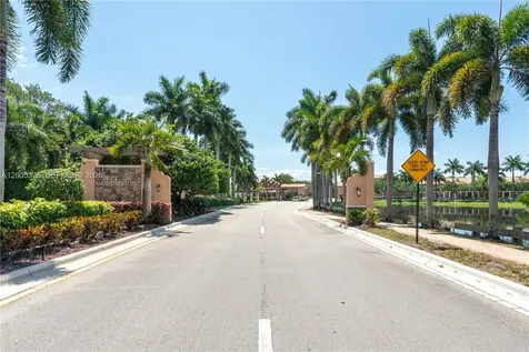 623 SW 146th Terrace Pembroke Pines FL 33027