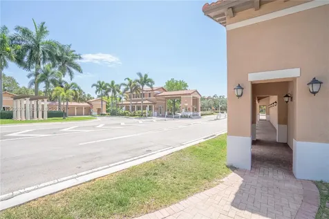 623 SW 146th Terrace Pembroke Pines FL 33027