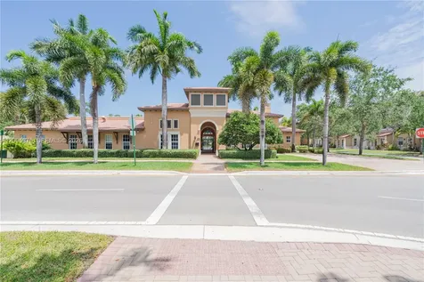 623 SW 146th Terrace Pembroke Pines FL 33027