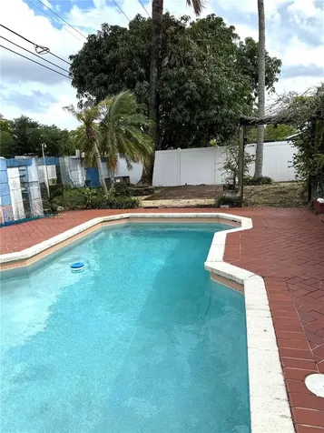 1020 SW 81st Terrace North Lauderdale FL 33068
