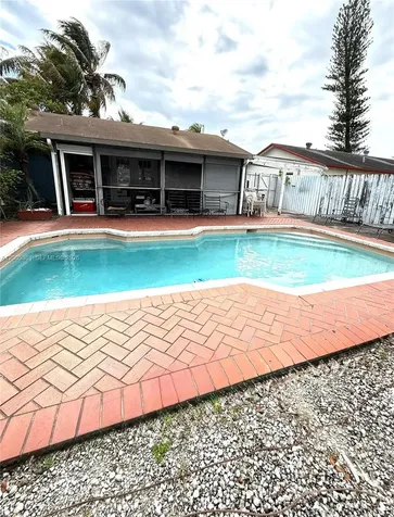 1020 SW 81st Terrace North Lauderdale FL 33068