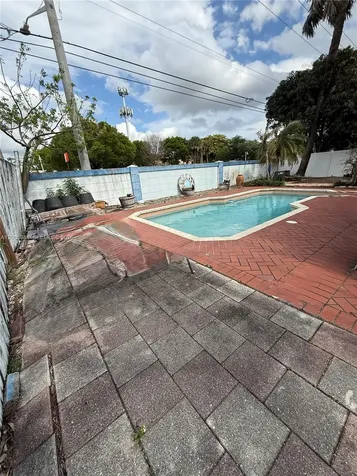 1020 SW 81st Terrace North Lauderdale FL 33068