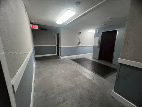 496 NW 165th Street Road Miami FL 33169