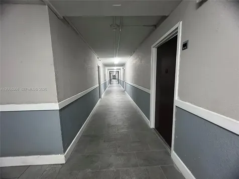 496 NW 165th Street Road Miami FL 33169