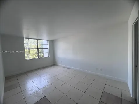 496 NW 165th Street Road Miami FL 33169