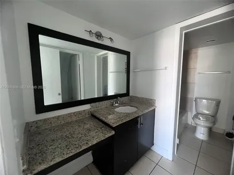 496 NW 165th Street Road Miami FL 33169