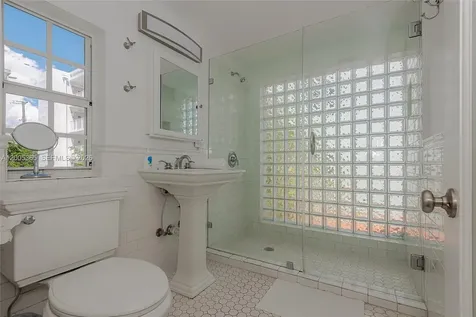 1005 9th Street Miami Beach FL 33139