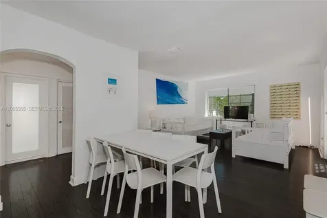1005 9th Street Miami Beach FL 33139
