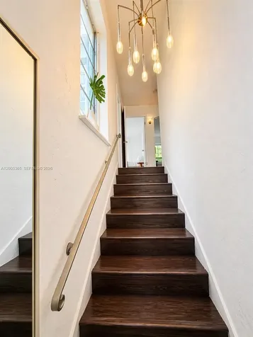 1005 9th Street Miami Beach FL 33139