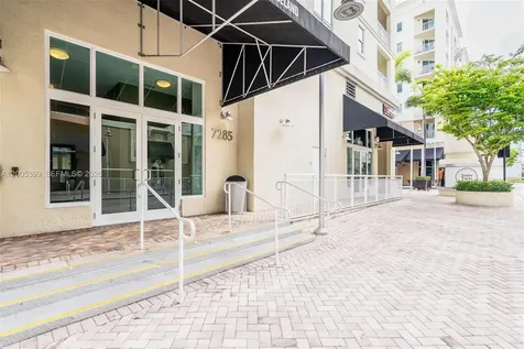 7285 SW 90th Street Miami FL 33156