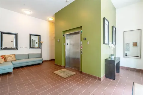 7285 SW 90th Street Miami FL 33156