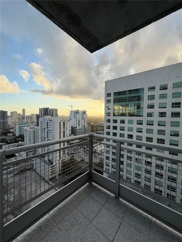 690 SW 1st Court Miami FL 33130